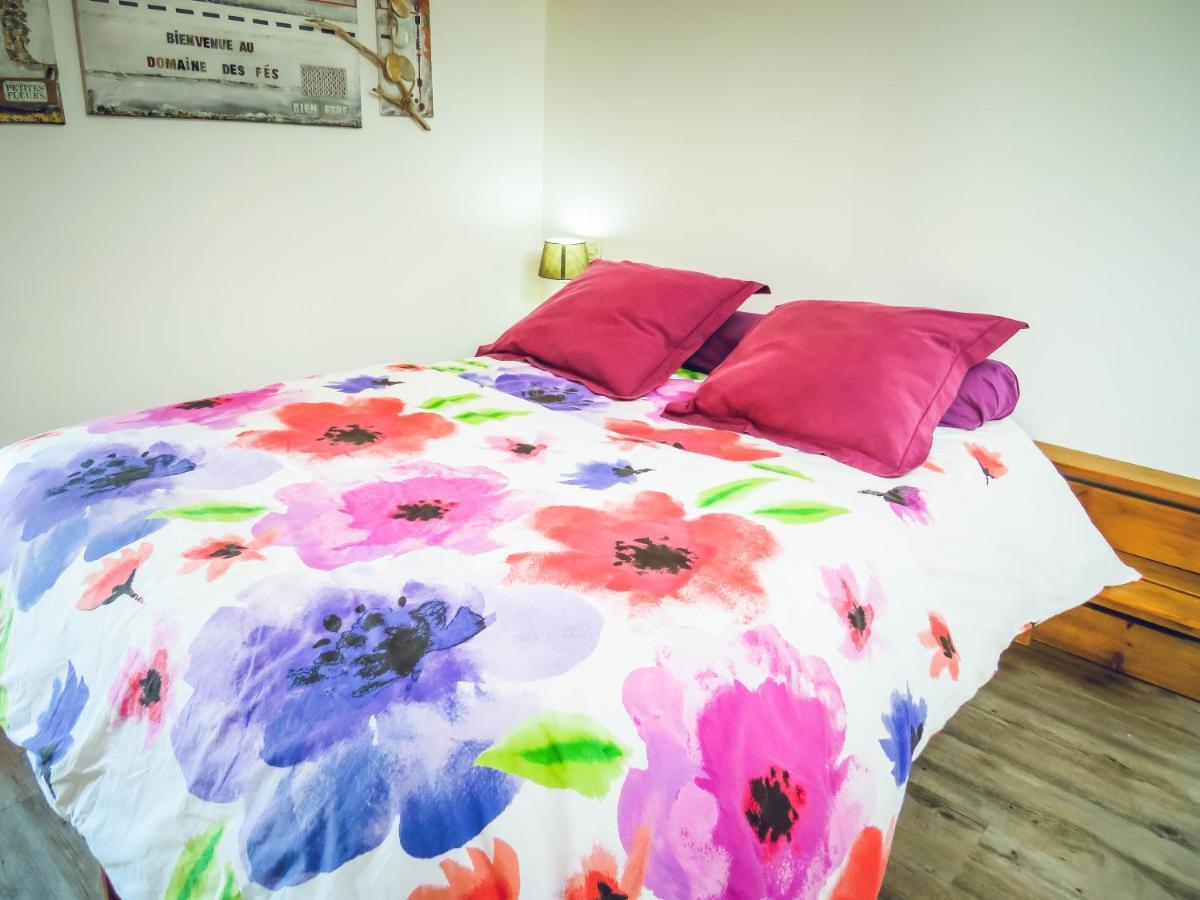 Domaine Des Fees Apartment La Gaubretiere Bagian luar foto
